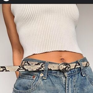 Steve Madden MADDEN GIRL Vegan Snakeskin Belt Cream/Black/ Silver Buckle Small